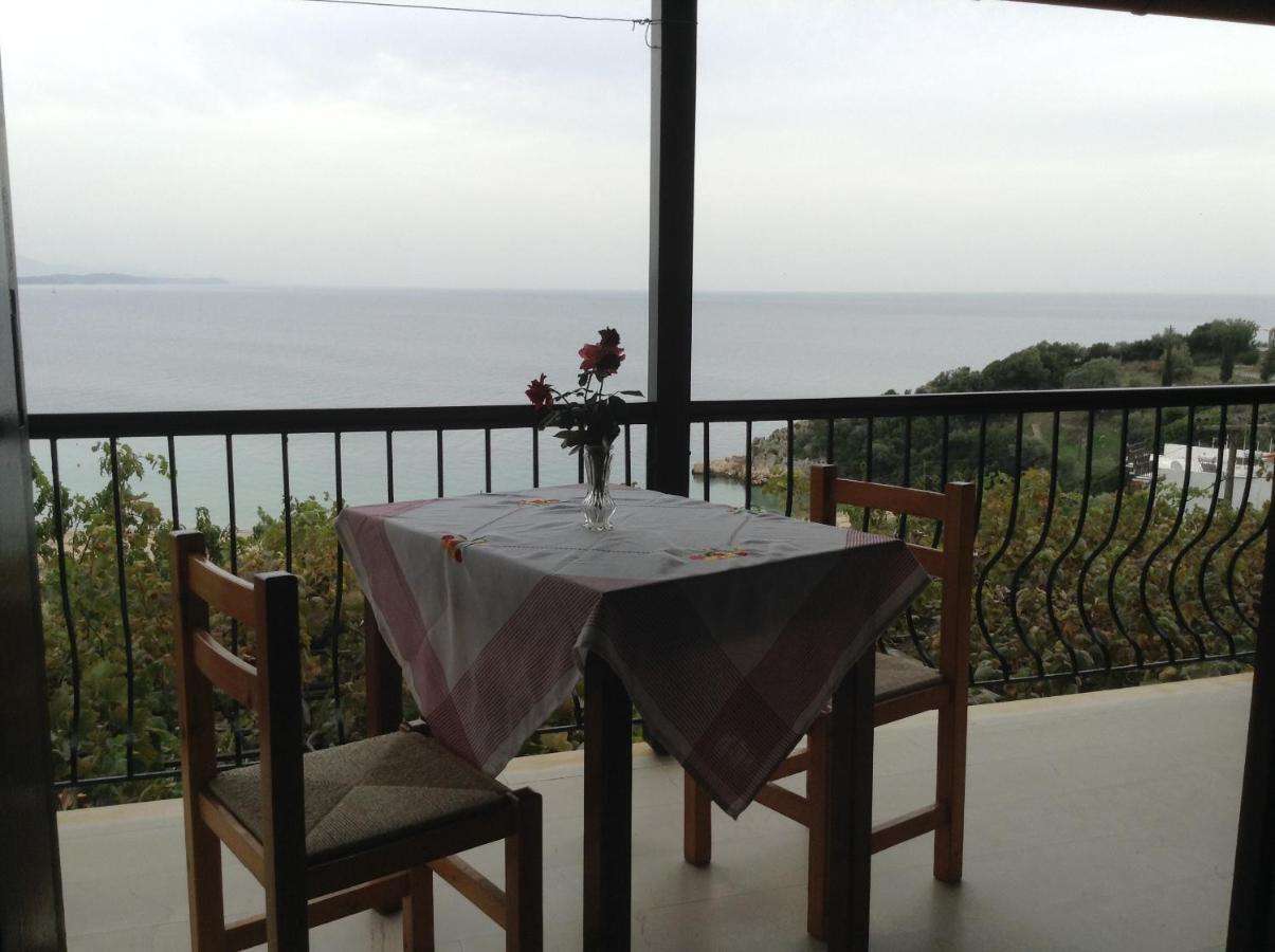 Ktena Apartments Platanias  Pokoj fotografie