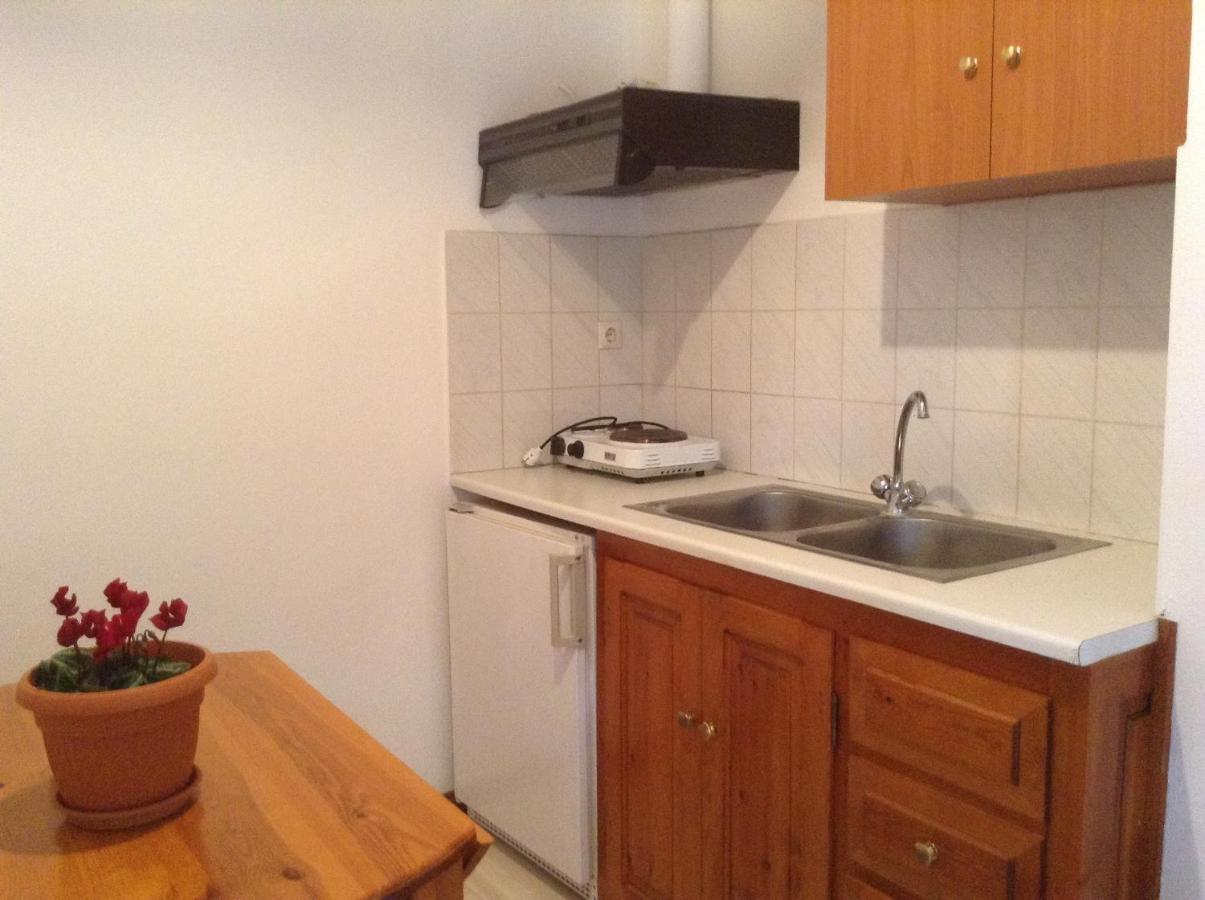 Ktena Apartments Platanias  Pokoj fotografie