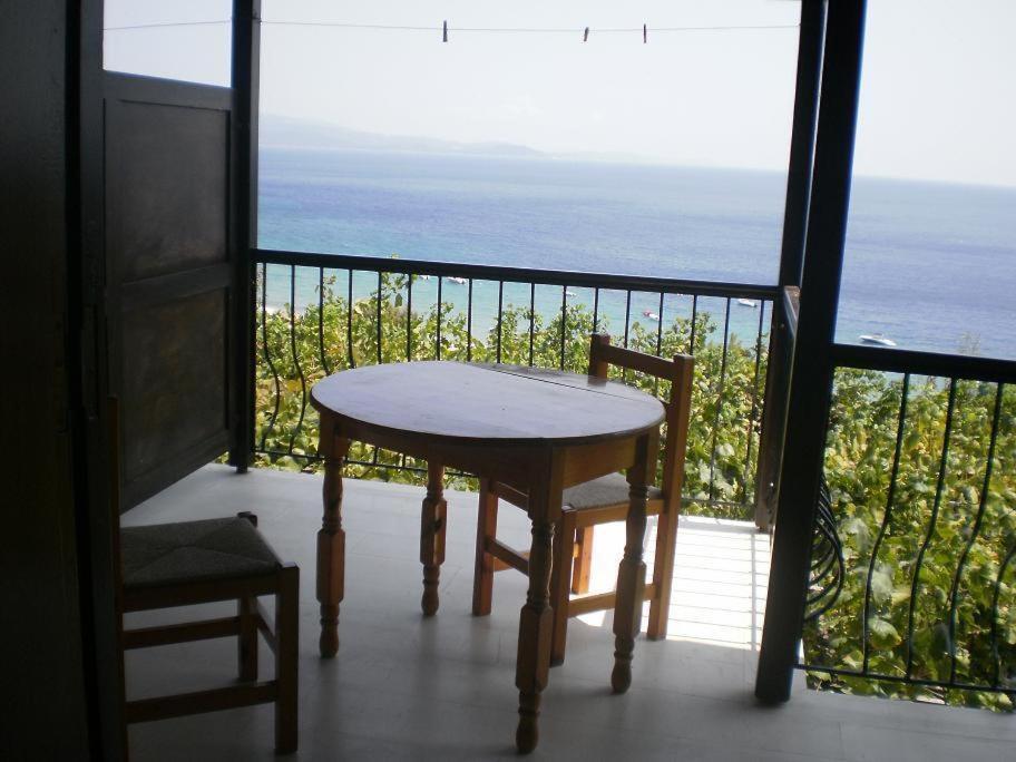 Ktena Apartments Platanias  Pokoj fotografie
